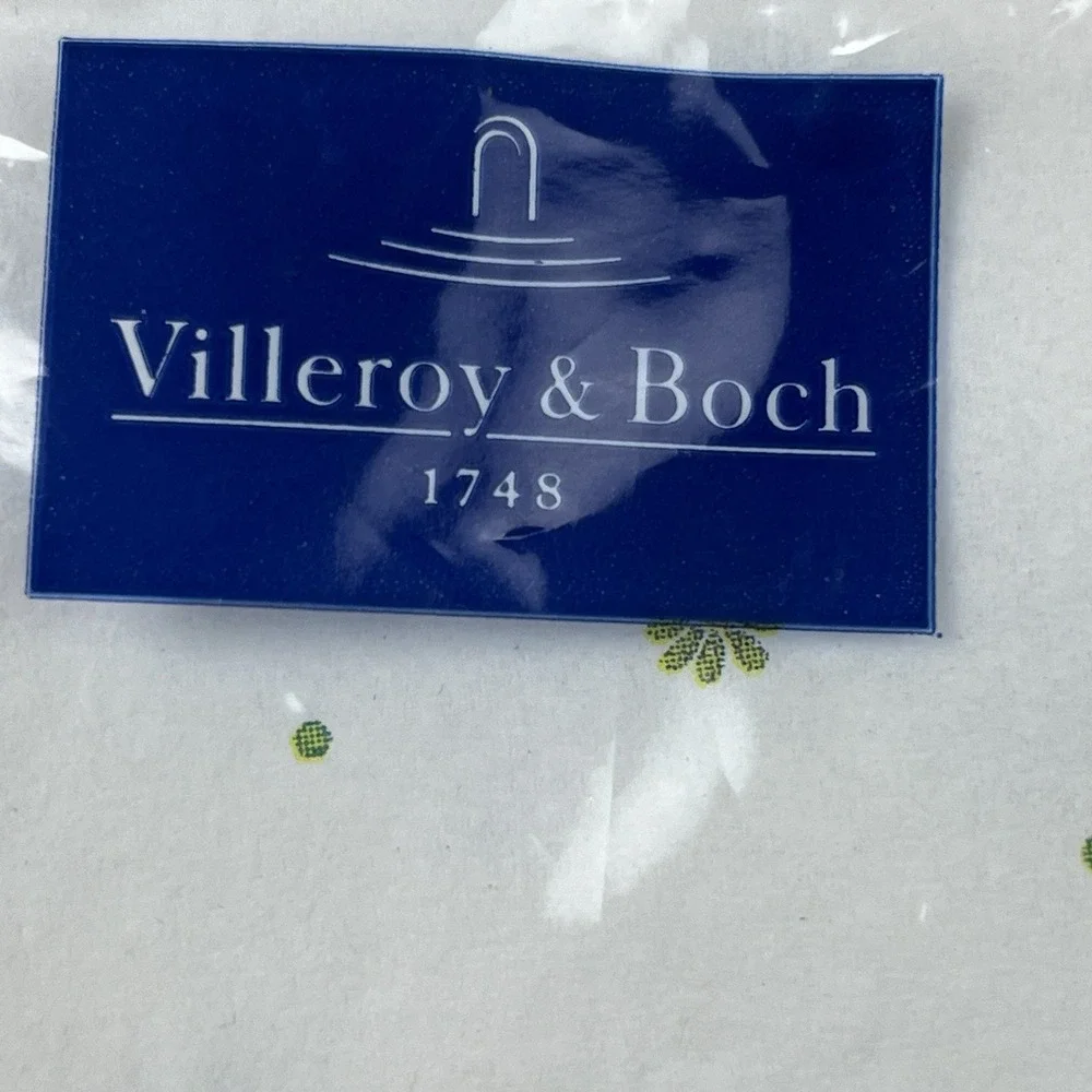 Villeroy & Boch Pack of 14 Paper Lunch Napkins Farmer's‎ Spring Blossom